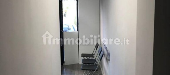 4 rooms Commercial property in Rome, Italy No. 83831 20