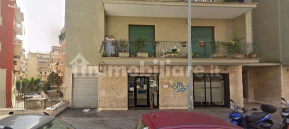 4 rooms Commercial property in Rome, Italy No. 83831 2