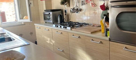 6غرفة شقة في Ancona, Italy رقم 98722 17