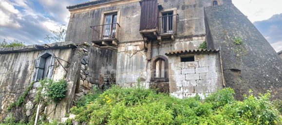 10 rooms House in Calatabiano, Italy No. 75508 22