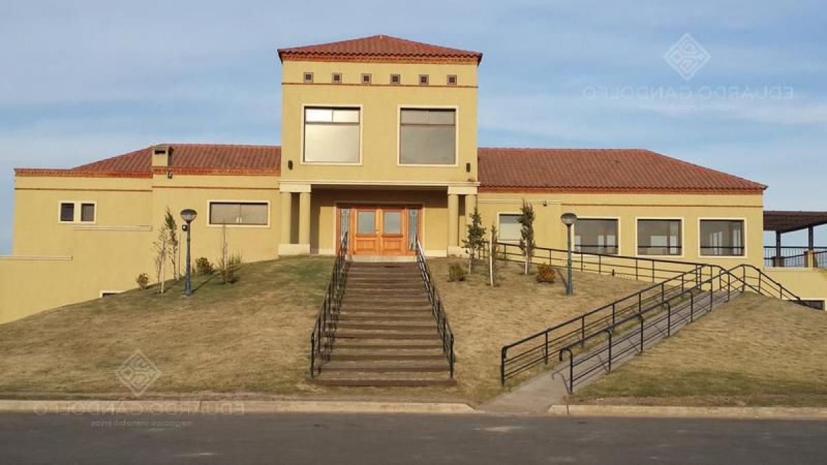  Land in Esteban Echeverria, Argentina No. 37358