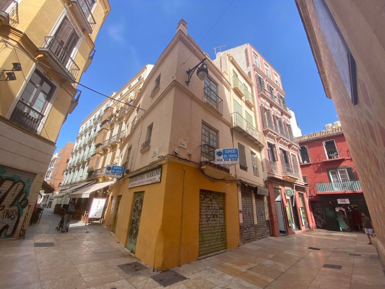 200m² Building in Malaga, Spain No. 235168