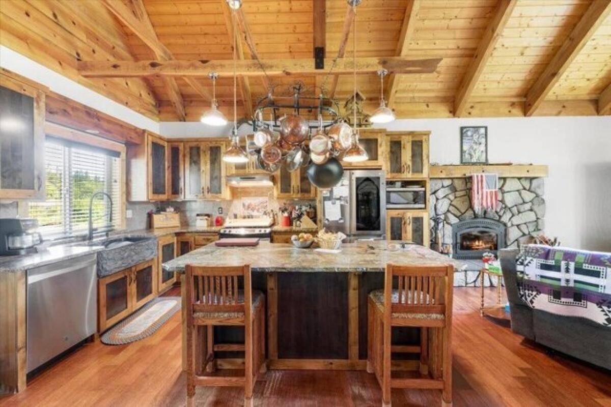 3 bedrooms House in Grants Pass, USA No. 429685