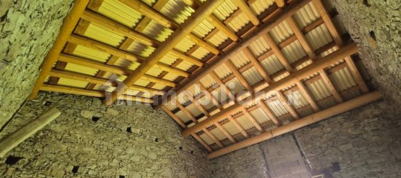 Дом с 4 комнатами в Самолако, Италия № 114598 15