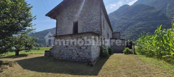 Дом с 4 комнатами в Самолако, Италия № 114598 29