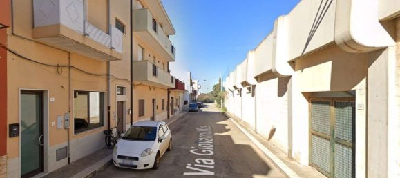 Дом с 6 комнатами в Саммикеле ди Бари, Италия № 162409 5