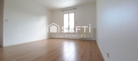 Casa de 4 dormitorios en Pontault-Combault, France No. 328869 9