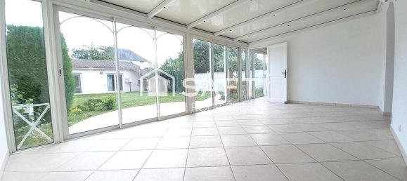 Casa de 4 dormitorios en Pontault-Combault, France No. 328869 3