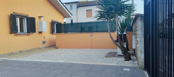 Casa de 3 habitaciónes en Rome, Italy No. 28127 22