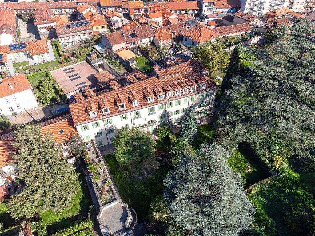 3 bedrooms Apartment in Rivoli, Italy No. 276832