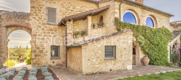 5 bedrooms House in Trequanda, Italy No. 125688 2