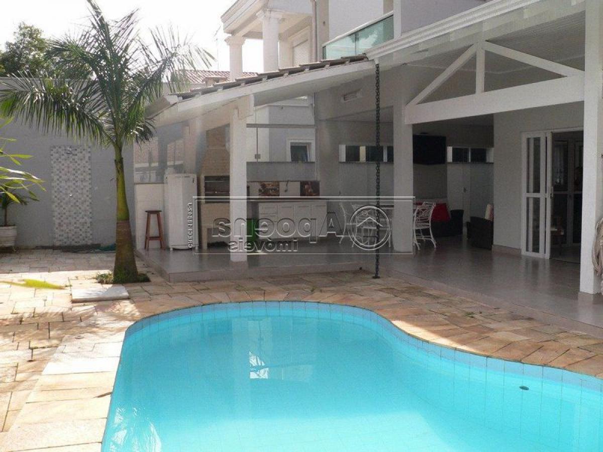 4 bedrooms House in Sao Paulo, Brazil No. 585033