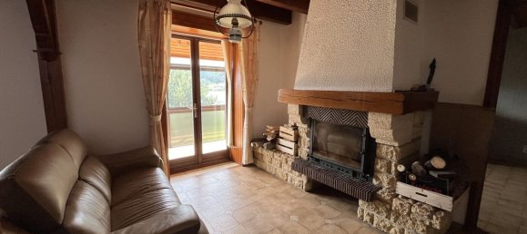 3 chambres Maison à Besse-et-Saint-Anastaise, France No. 289724 2