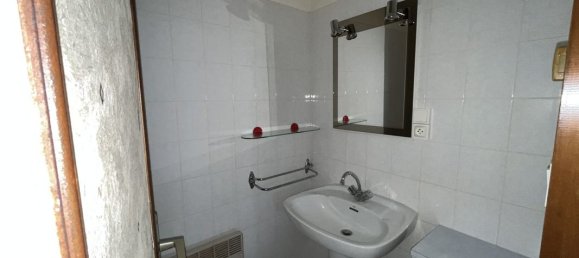 3 chambres Maison à Besse-et-Saint-Anastaise, France No. 289724 12