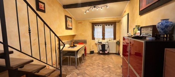 3غرفة شقة في Massa, Italy رقم 79241 2