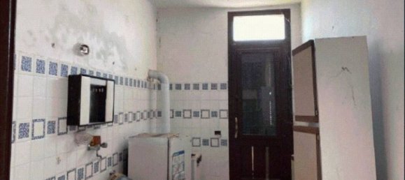 3 bedrooms Apartment in Ferrara, Italy No. 338839 6