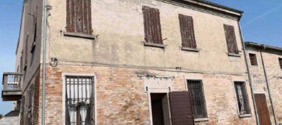 3 bedrooms Apartment in Ferrara, Italy No. 338839 10
