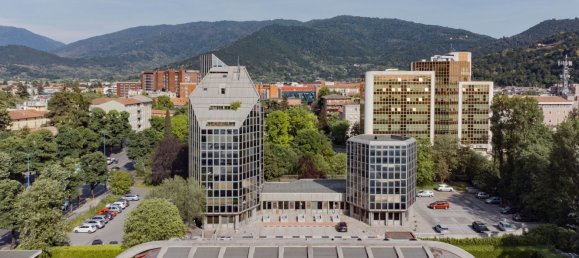 3100m² Building in Brescia, Italy No. 15746 12