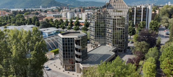 3100m² Building in Brescia, Italy No. 15746 7