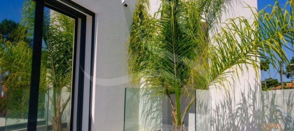 Villa T4 em Almada, Portugal N.º 14801 11