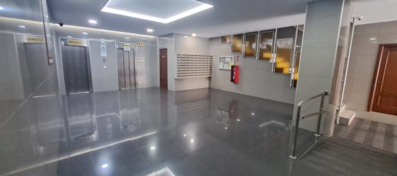 3 bedrooms Apartment in Malaga, Spain No. 171538 2