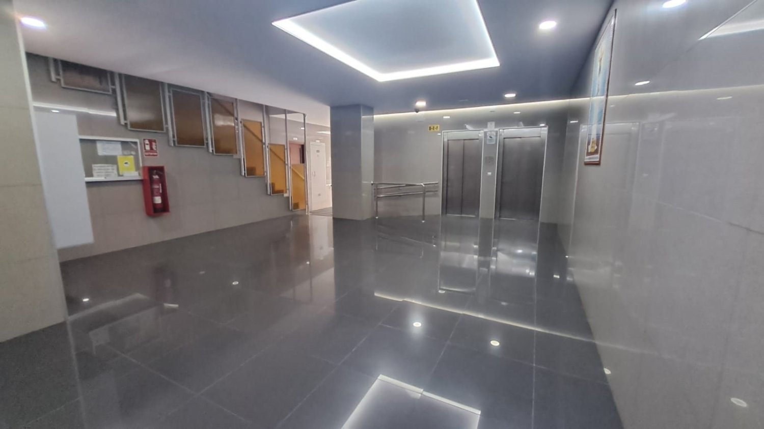 3 bedrooms Apartment in Malaga, Spain No. 171538