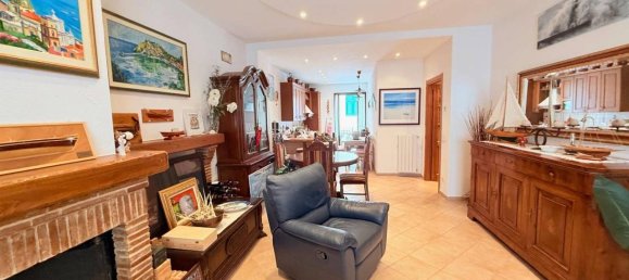 Apartamento de 4 habitaciónes en Monte Argentario, Italy No. 126503 9