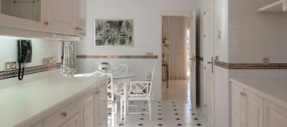 4 Schlafzimmer Villa in Estepona, Spain, Nr. 138233 8