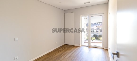 Квартира с 3 спальнями в Кашкайш, Португалия № 159340 12