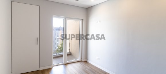 Квартира с 3 спальнями в Кашкайш, Португалия № 159340 14