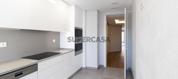 Квартира с 3 спальнями в Кашкайш, Португалия № 159340 3