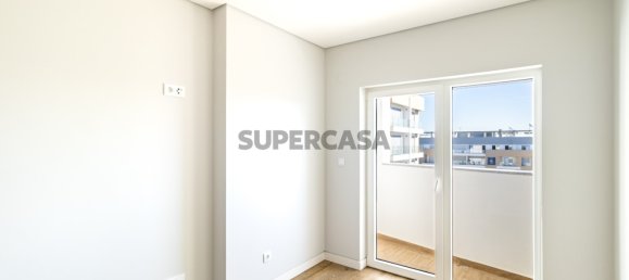 Квартира с 3 спальнями в Кашкайш, Португалия № 159340 11