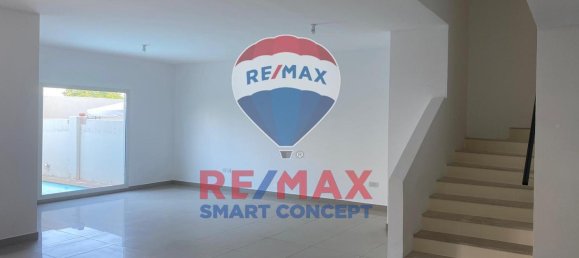 5 bedrooms Townhouse in Al Reef, UAE No. 36540 4