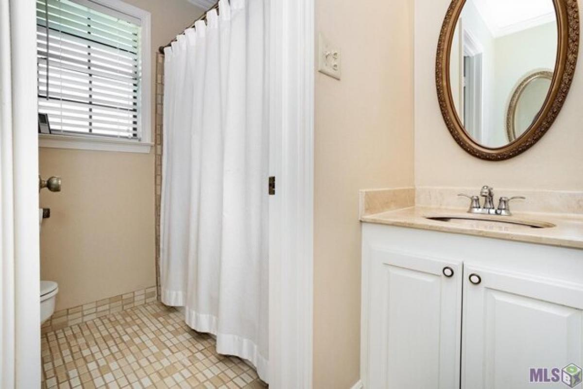 4 Schlafzimmer Haus in Baton Rouge, USA, Nr. 376348