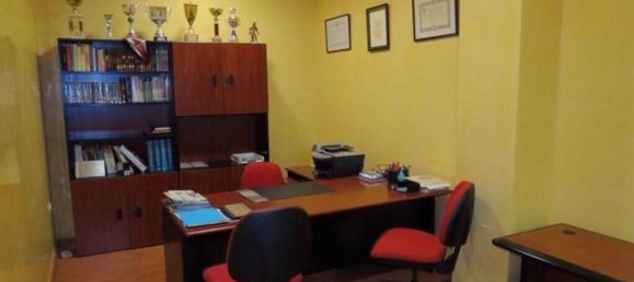 Propriété commerciale à Roses, Spain 75m² No. 75424 3