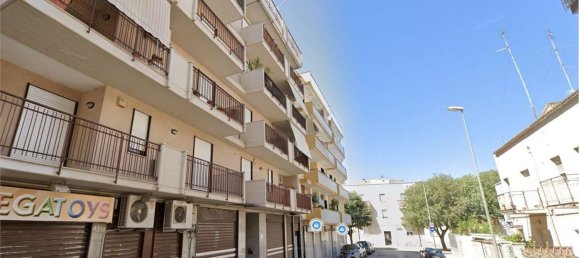 6 rooms Apartment in Andria, Italy No. 233766 5