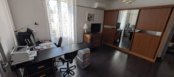 5 bedrooms House in Sorgues, France No. 334812 4