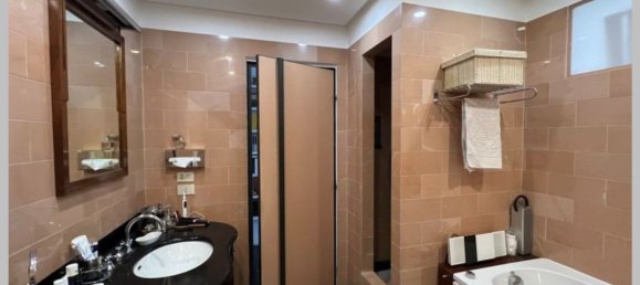 7 bedrooms Apartment in Turin, Italy No. 380317 19