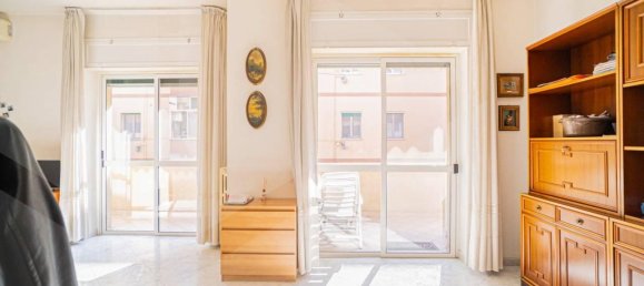 4 rooms Apartment in Bari, Italy No. 136540 6