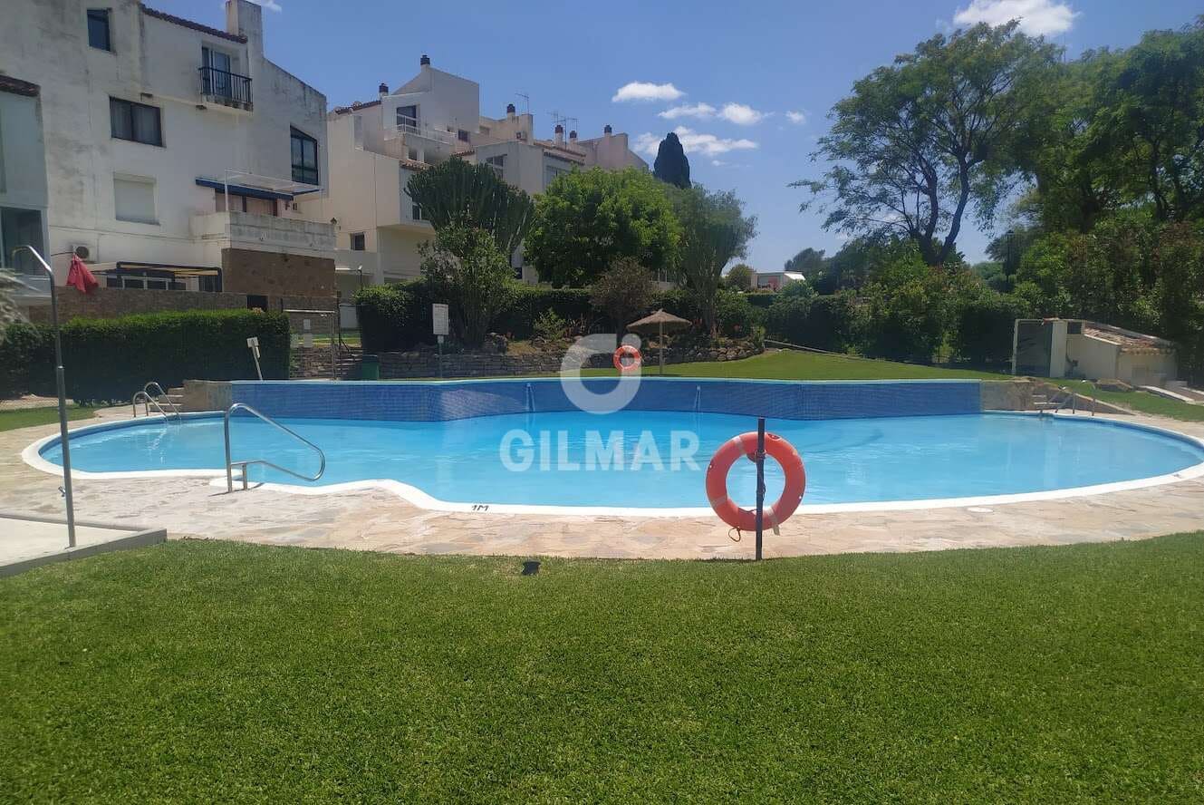 4 bedrooms Townhouse in Estepona, Spain No. 252506