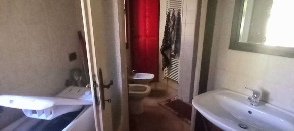 Casa de 2 dormitorios en Agrate Conturbia, Italy No. 358075 21