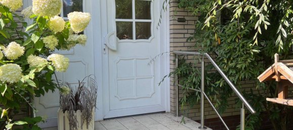 Бунгало с 5 комнатами в Зегеберг, Германия № 334184 3