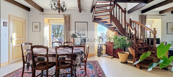 2 bedrooms Building in Muzillac, France No. 200693 5
