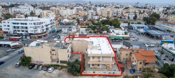 Коммерческая недвижимость 802м² в Ларнака, Кипр № 24491 4