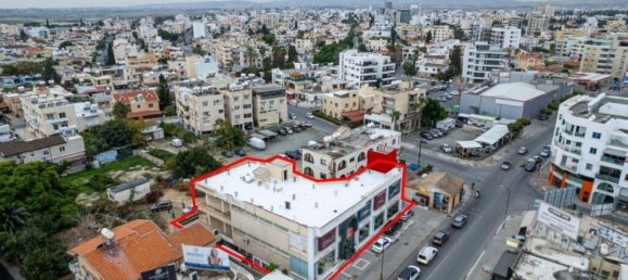 Коммерческая недвижимость 802м² в Ларнака, Кипр № 24491 3