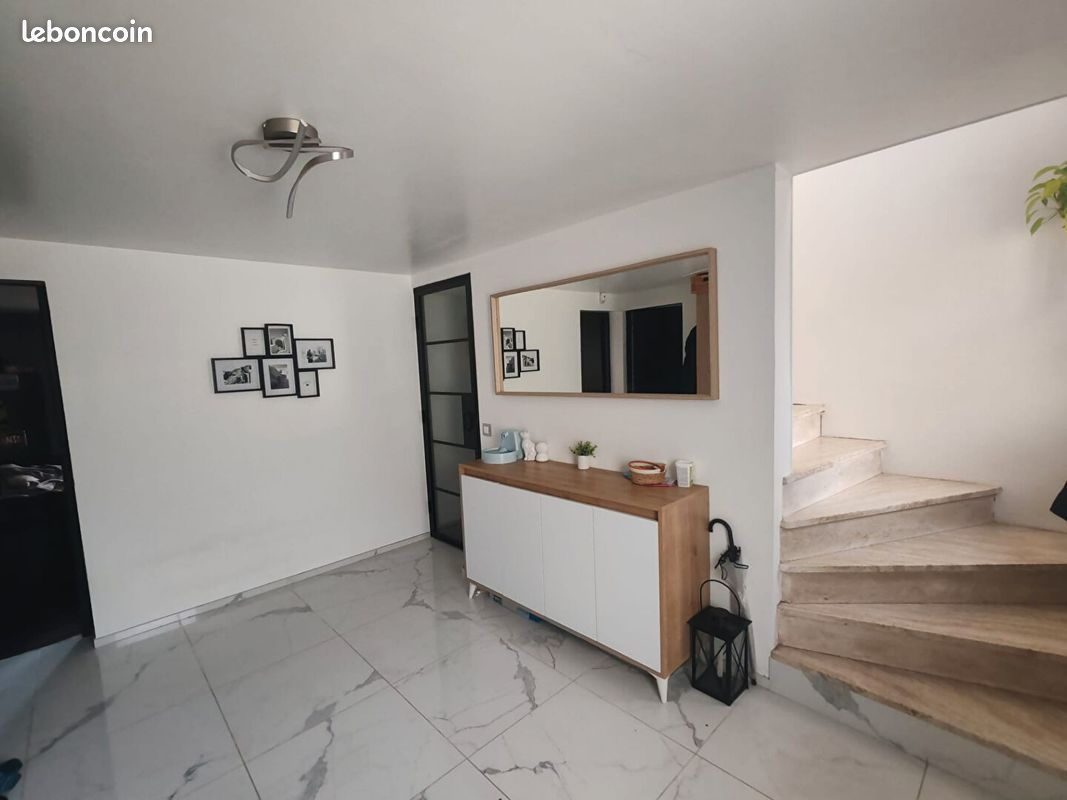 3 bedrooms House in Villiers-sur-Orge, France No. 325868