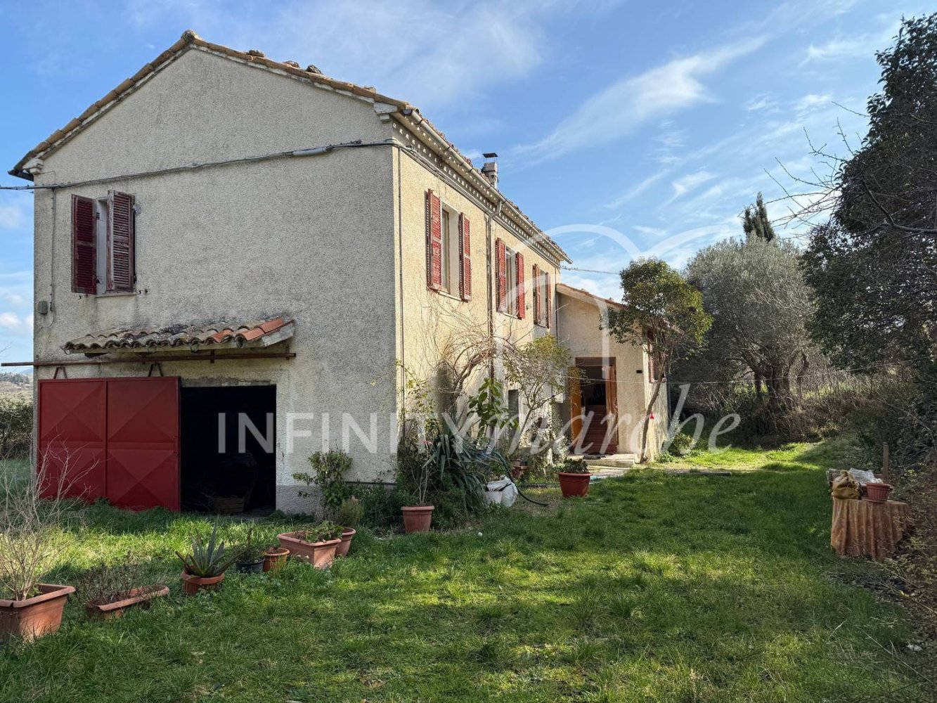 11غرفة منزل في San Severino Marche, Italy رقم 222383