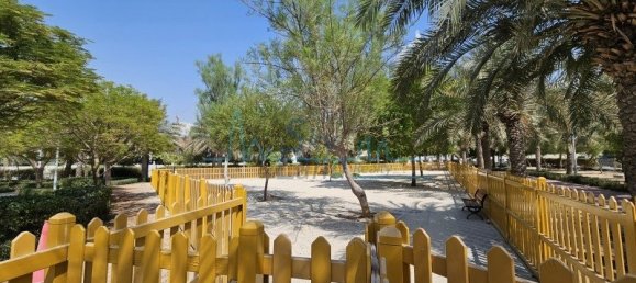 3 bedrooms Villa in Al Barsha, UAE No. 53632 12