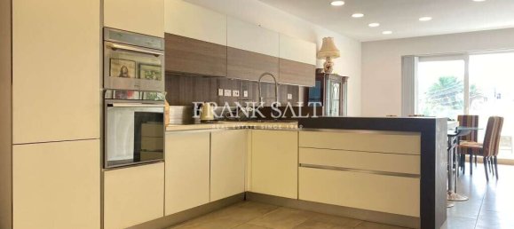 Квартира с 3 спальнями в Гаргур, Мальта № 10920 3