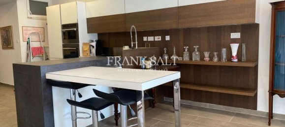 Квартира с 3 спальнями в Гаргур, Мальта № 10920 2